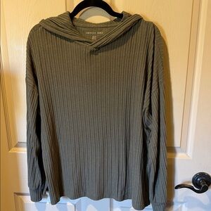 Two American Eagle Outfitters Olive Green and Gray Ribbed Hoodie